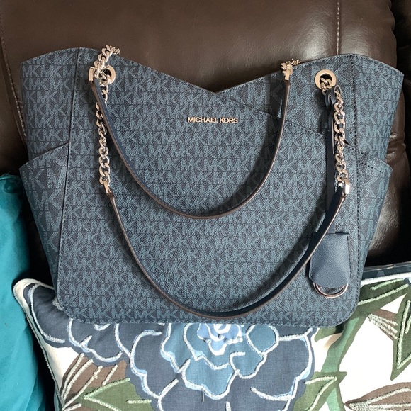 Michael Kors Handbags - Michael Kors Jet Set Travel Large Chain Shoulder Tote Blue MK Signature